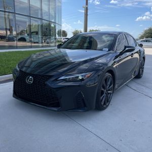 صورة 1 لـ 2025 Lexus IS 350 F SPORT DESIGN