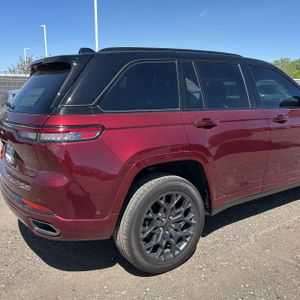 JEEP GRAND CHEROKEE SUMMIT RESERVE 4X4 - 9