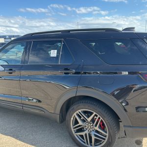 FORD EXPLORER ST-LINE - 6