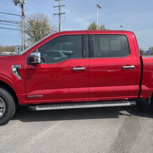 FORD F-150 XLT - 4