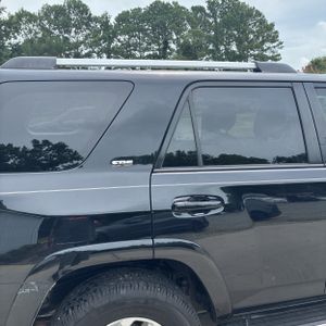 2019 Toyota 4RUNNER SR5 照片 9