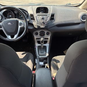 صورة مصغرة 36 لـ 2014 FORD FIESTA SE