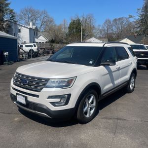 FORD EXPLORER XLT - 1