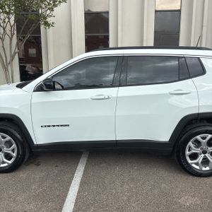 JEEP COMPASS LATITUDE 4X4 - 3