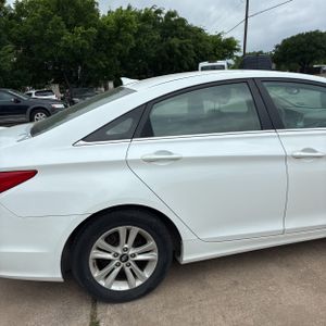 HYUNDAI SONATA GLS - 9