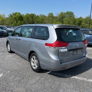 TOYOTA SIENNA - 5
