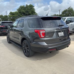 FORD EXPLORER XLT - 5
