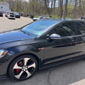 VOLKSWAGEN GOLF GTI S - 2