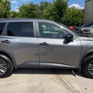 2021 Nissan ROGUE S — миниатюра 11