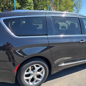 2020 Chrysler PACIFICA LIMITED 照片 9
