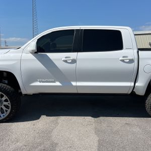 2019 Toyota TUNDRA LIMITED photo 4