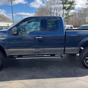 FORD F-150 XLT - 4
