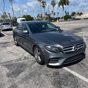 2018 Mercedes-BENZ E-CLASS 缩略图 12