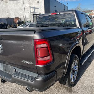 Ram 1500 Laramie - 9