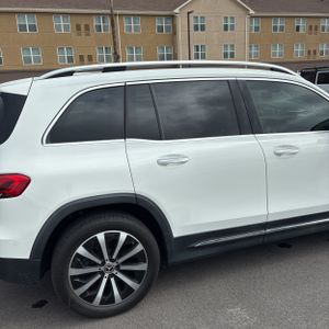 MERCEDES-BENZ GLB - 9