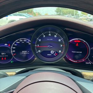 صورة مصغرة 40 لـ 2021 Porsche PANAMERA 4