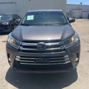صورة مصغرة 54 لـ 2017 Toyota HIGHLANDER LIMITED