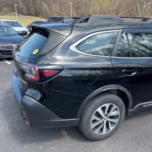 SUBARU OUTBACK BASE - 8