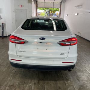 FORD FUSION SE - 7