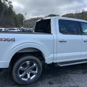 FORD F-150 LARIAT - 9