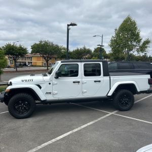 JEEP GLADIATOR WILLYS SPORT - 3