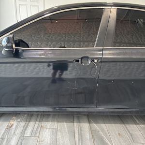 2018 Toyota CAMRY LE photo 3