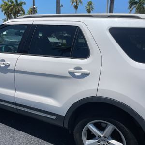 FORD EXPLORER XLT - 6