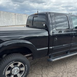FORD F-250 SUPER DUTY LARIAT - 9