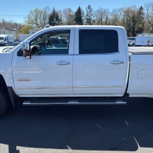 CHEVROLET SILVERADO 3500 HIGH COUNTRY - 4