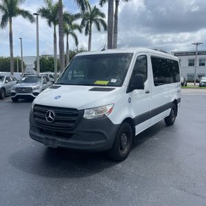 صورة 1 لـ 2024 Mercedes-BENZ SPRINTER 2500