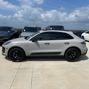 PORSCHE MACAN GTS - 3