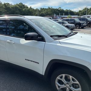 2024 JEEP COMPASS LATITUDE thumbnail 13