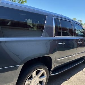 CADILLAC ESCALADE LUXURY - 9