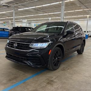 VOLKSWAGEN TIGUAN SE R-LINE BLACK - 1