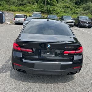 صورة 7 لـ 2023 BMW M550 I XDRIVE