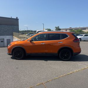 2018 Nissan ROGUE SV 照片 3