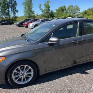 FORD FUSION SE - 2