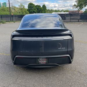 TESLA MODEL Y LONG RANGE - 6