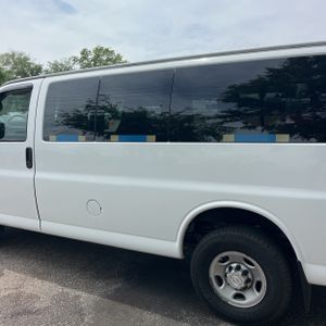 CHEVROLET EXPRESS LS 3500 - 6