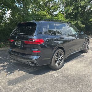 2020 BMW X7 M50I — фото 8