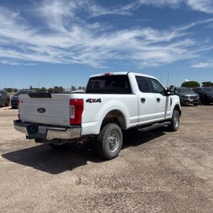 FORD F-250 SUPER DUTY XL - 8