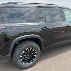 2025 Chevrolet TRAVERSE Z71 照片 9