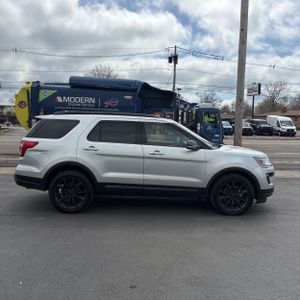 FORD EXPLORER XLT - 10