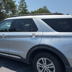2022 FORD EXPLORER XLT 照片 6