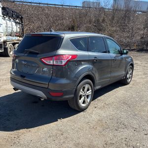 FORD ESCAPE SE - 8