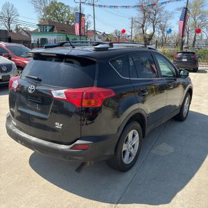 TOYOTA RAV4 - 8