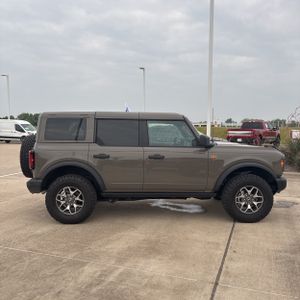 FORD BRONCO BADLANDS - 10