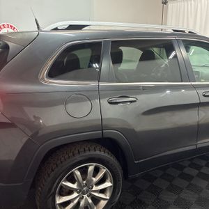 JEEP CHEROKEE LIMITED - 9