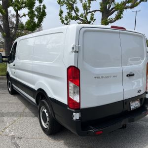 FORD TRANSIT 250 - 5