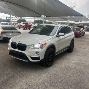 BMW X1 - 1